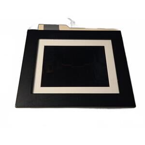 Digital Picture Frame | Wi-Fi - Sylvania Model SDPF1096_20DISP2